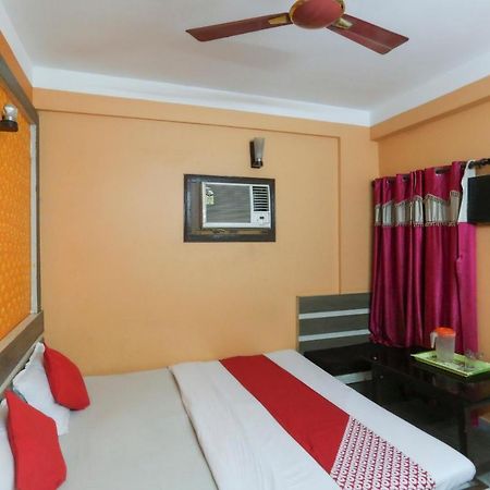 Oyo 60609 Hotel Tanushree Rampurhat 外观 照片