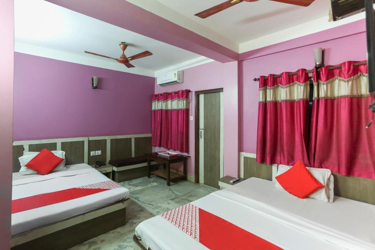 Oyo 60609 Hotel Tanushree Rampurhat 外观 照片
