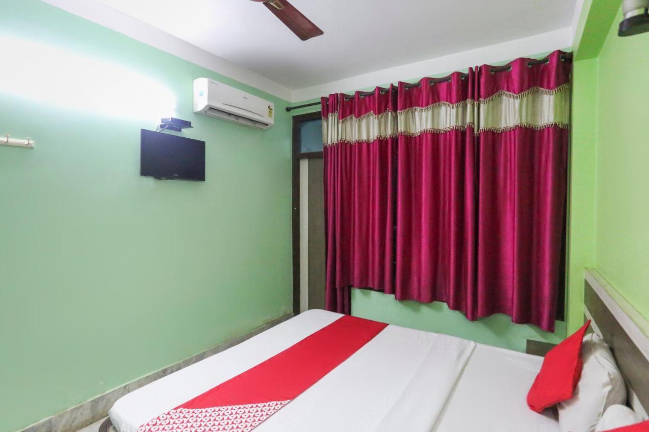 Oyo 60609 Hotel Tanushree Rampurhat 外观 照片
