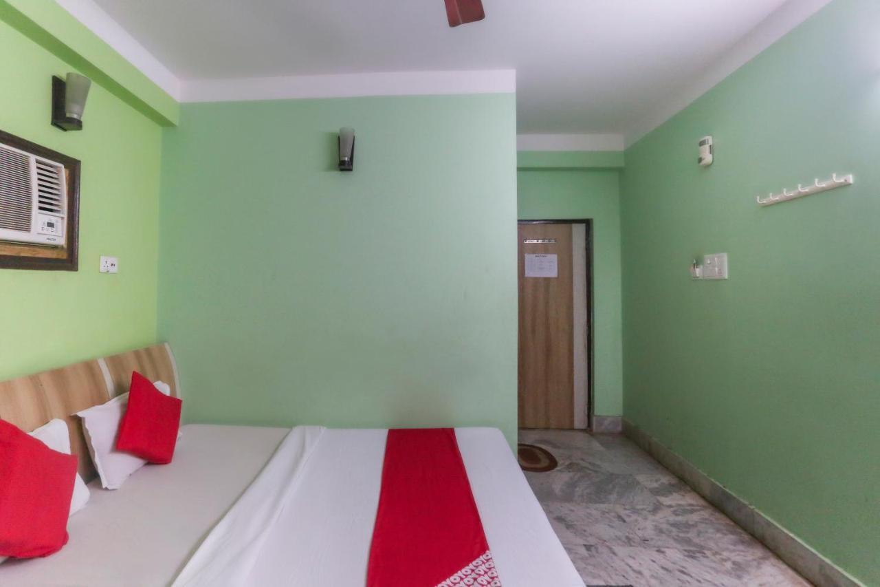 Oyo 60609 Hotel Tanushree Rampurhat 外观 照片
