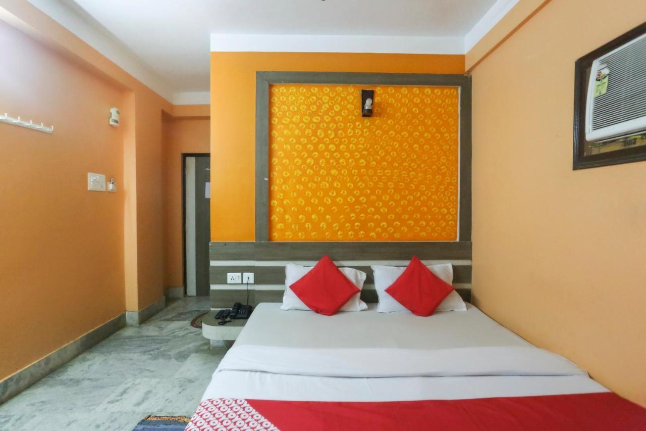Oyo 60609 Hotel Tanushree Rampurhat 外观 照片